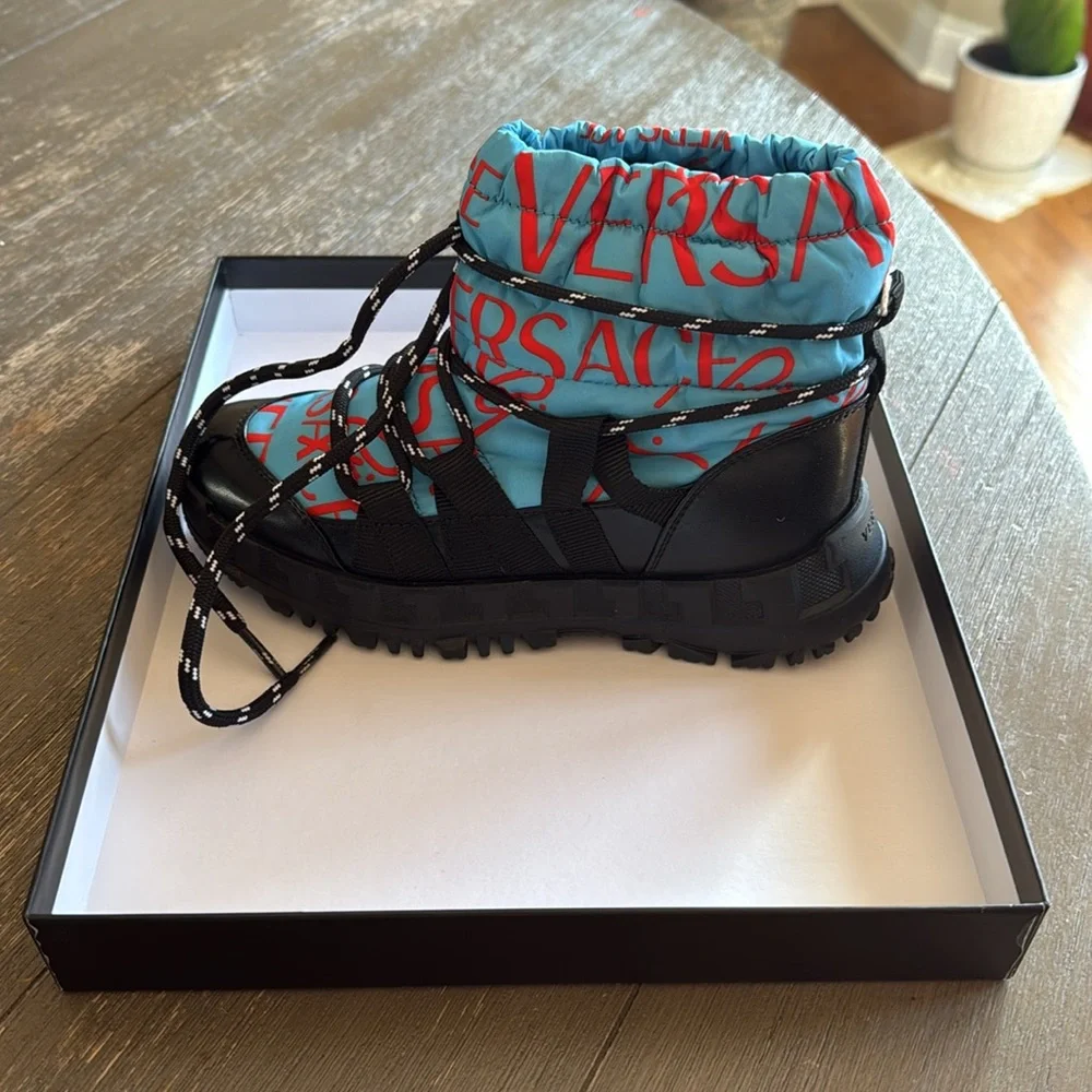 Kids Versace snow boots